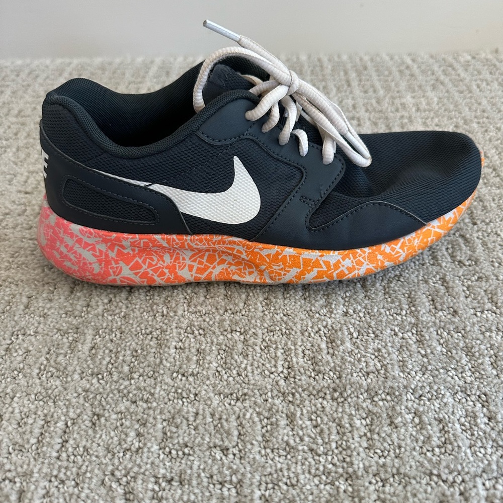 Nike Women’s Tennis Shoes